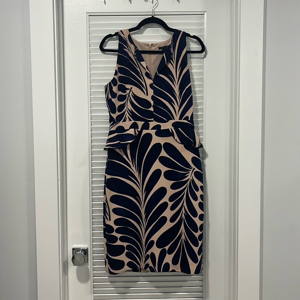 Ann Taylor women’s blue-beige mid length dress size 6
